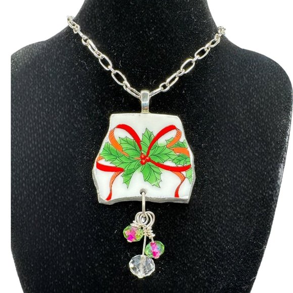 Broken China Christmas Holly Pendant w/ Crystals Wicks n Sticks Plate Collection - Picture 3 of 15